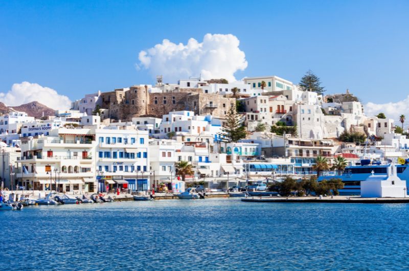 Overview of Naxos Port – How to Get to Mykonos from Naxos Overview of Naxos Port – How to Get to Mykonos from Naxos