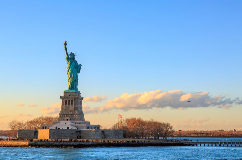 Statue of Liberty in New York City – How to Get to Mykonos from New York Statue of Liberty in New York City – How to Get to Mykonos from New York